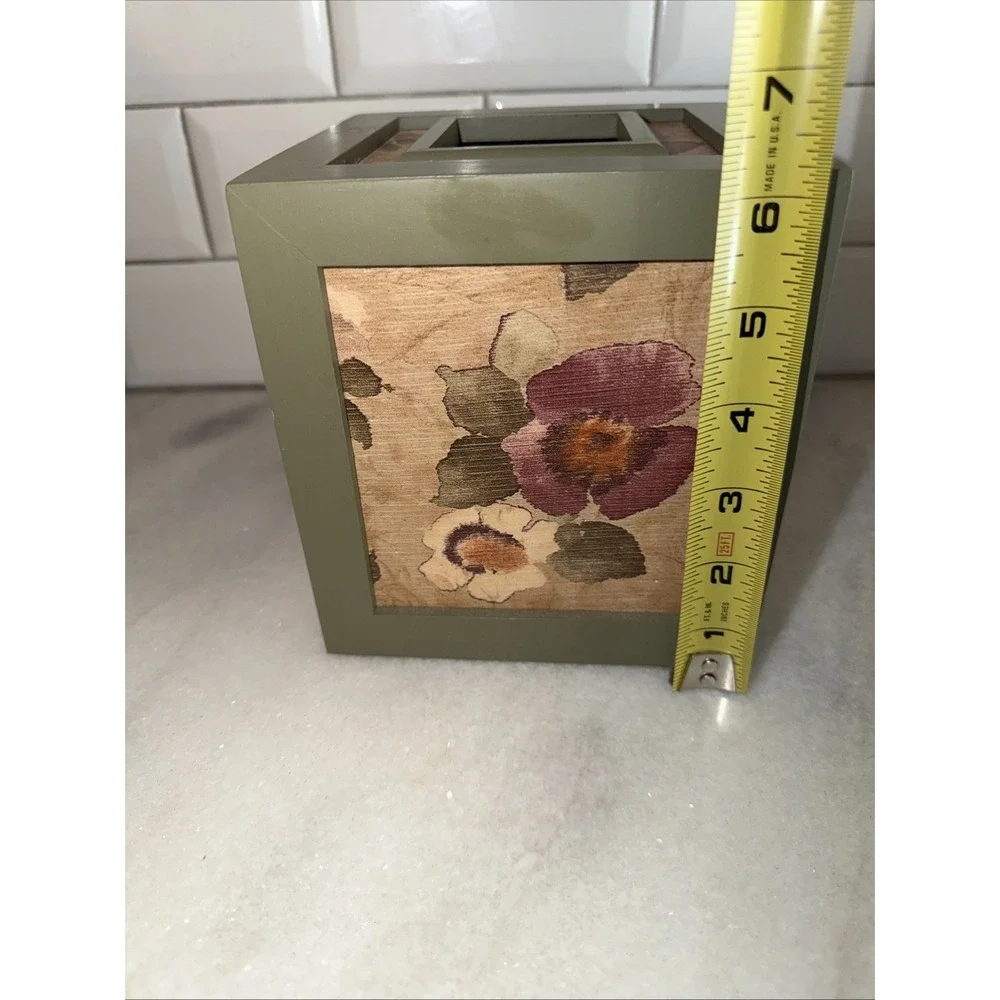 Belk Bali Wooden Tissue Cover With Matching Trash‎ Can GW999 Olive Green